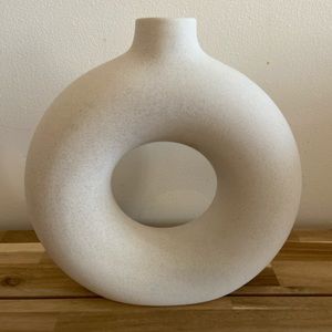 Large Circular Ceramic Vase from H&M